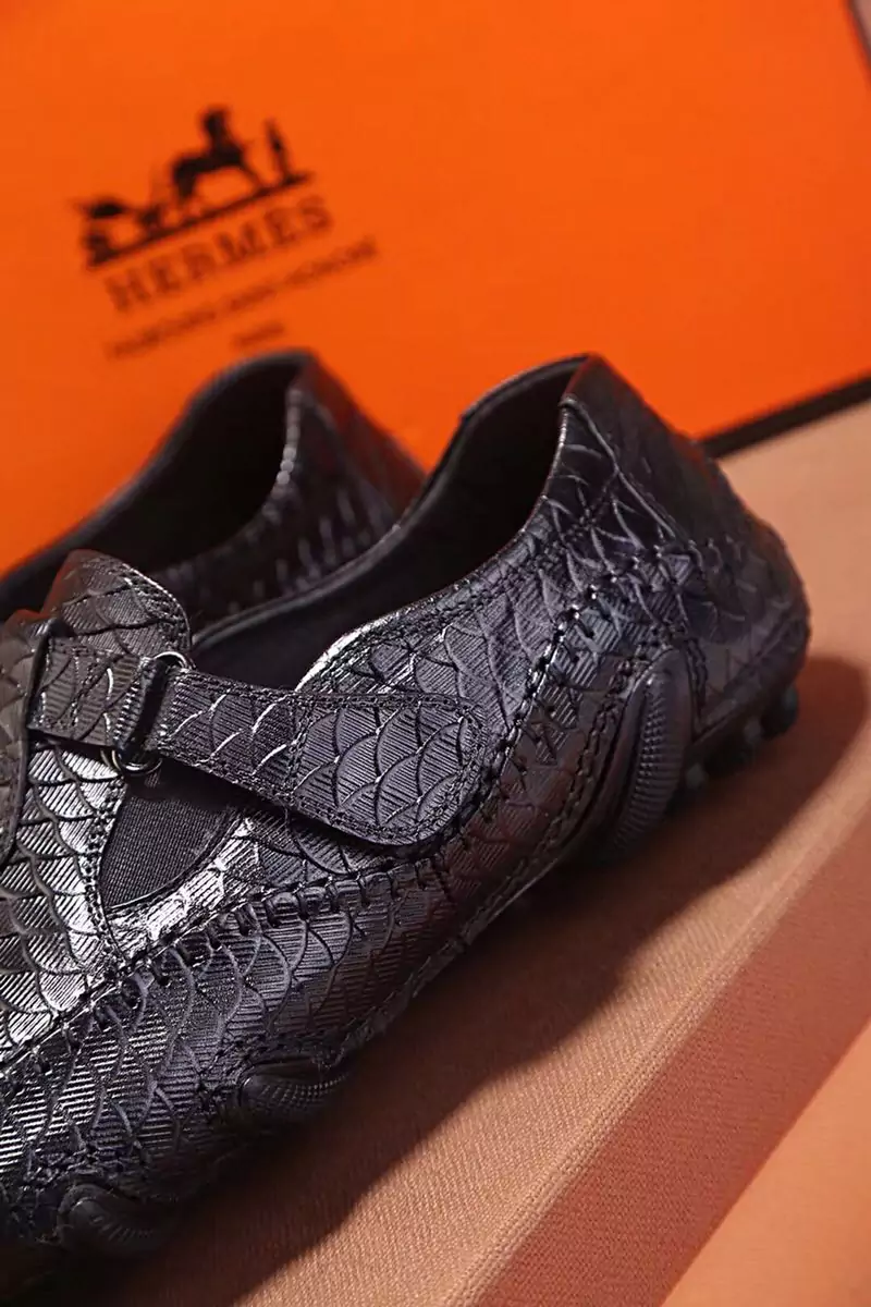 chaussure bateau hermes crocodile leather magic sticker velcro